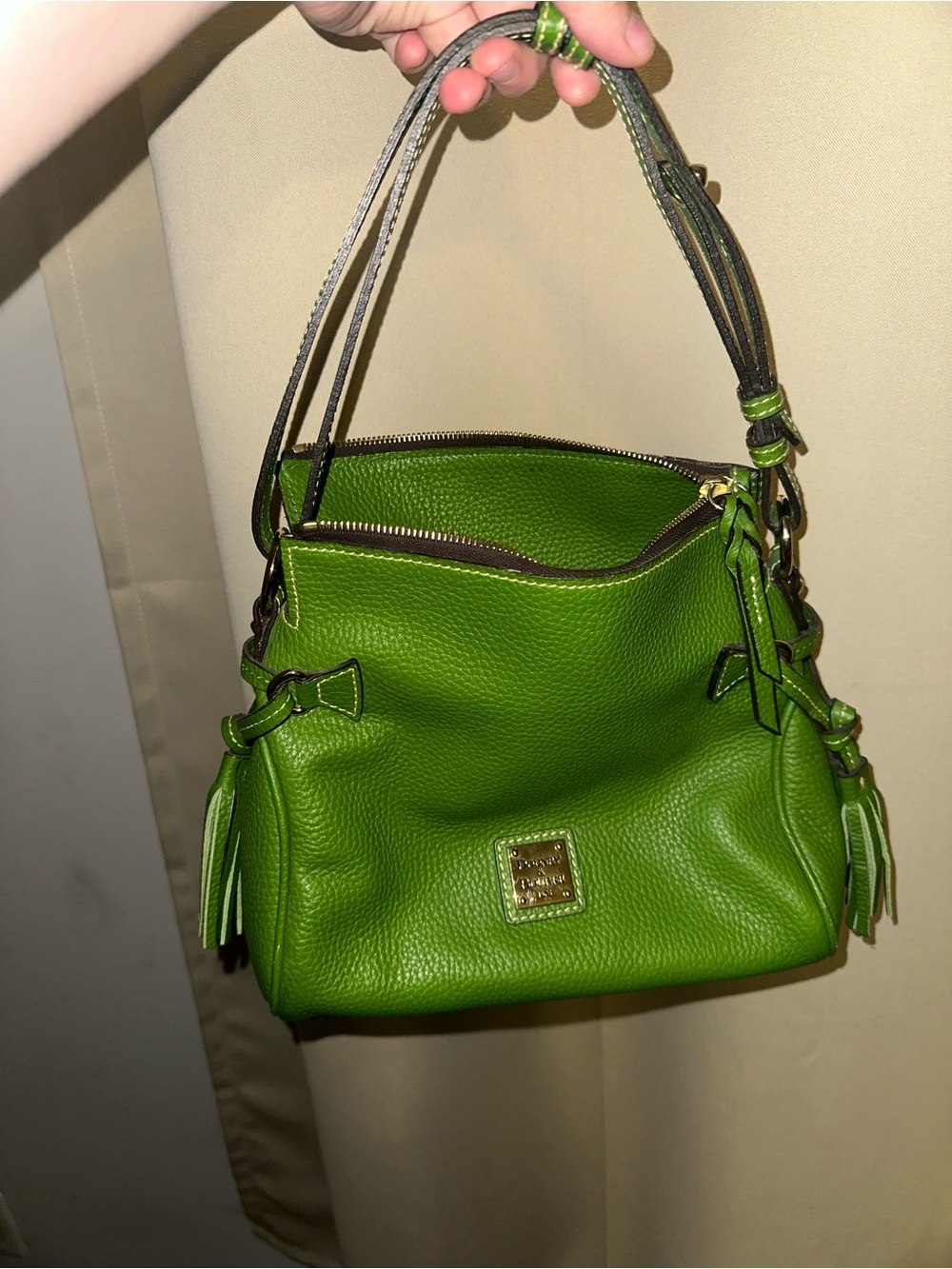 Dooney & Bourke Pebble Grain tassel shoulder bag Kelly green hobo
